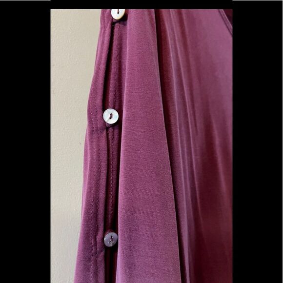 Green Envelope Los Angeles Blouse - Picture 3 of 5